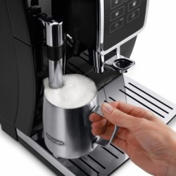 De'Longhi Kaffeevollautomat Dinamica ECAM 358.15.B, Sensor-Bedienfeld, inkl. Pflegeset im Wert von € 31,99 UVP