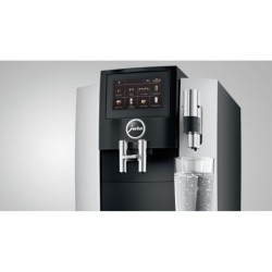 JURA Kaffeevollautomat 15382 S8, inkl. Zugabebox im Wert von UVP 76,00 €