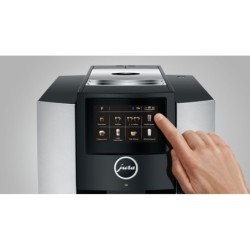 JURA Kaffeevollautomat 15382 S8, inkl. Zugabebox im Wert von UVP 76,00 €