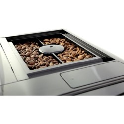 Melitta Kaffeevollautomat Barista TS Smart® F850-102, schwarz, 21 Kaffeerezepte & 8 Benutzerprofile, 2-Kammer Bohnenbehälter