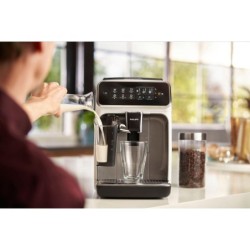 Philips Kaffeevollautomat 3200 Serie EP3243/70 LatteGo, weiß, inkl. gratis Genusspaket im Wert von UVP 49,99 €