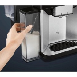 SIEMENS Kaffeevollautomat EQ.5 500 integral TQ507D03, einfache Bedienung, integrierter Milchbehälter, 2 Tassen gleichzeitig