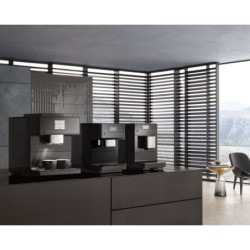 Miele Kaffeevollautomat CM 6160 MilkPerfection, Genießerprofile, Kaffeekannenfunktion, Gutschein für Pflegeset im Wert von UVP 53,99 €